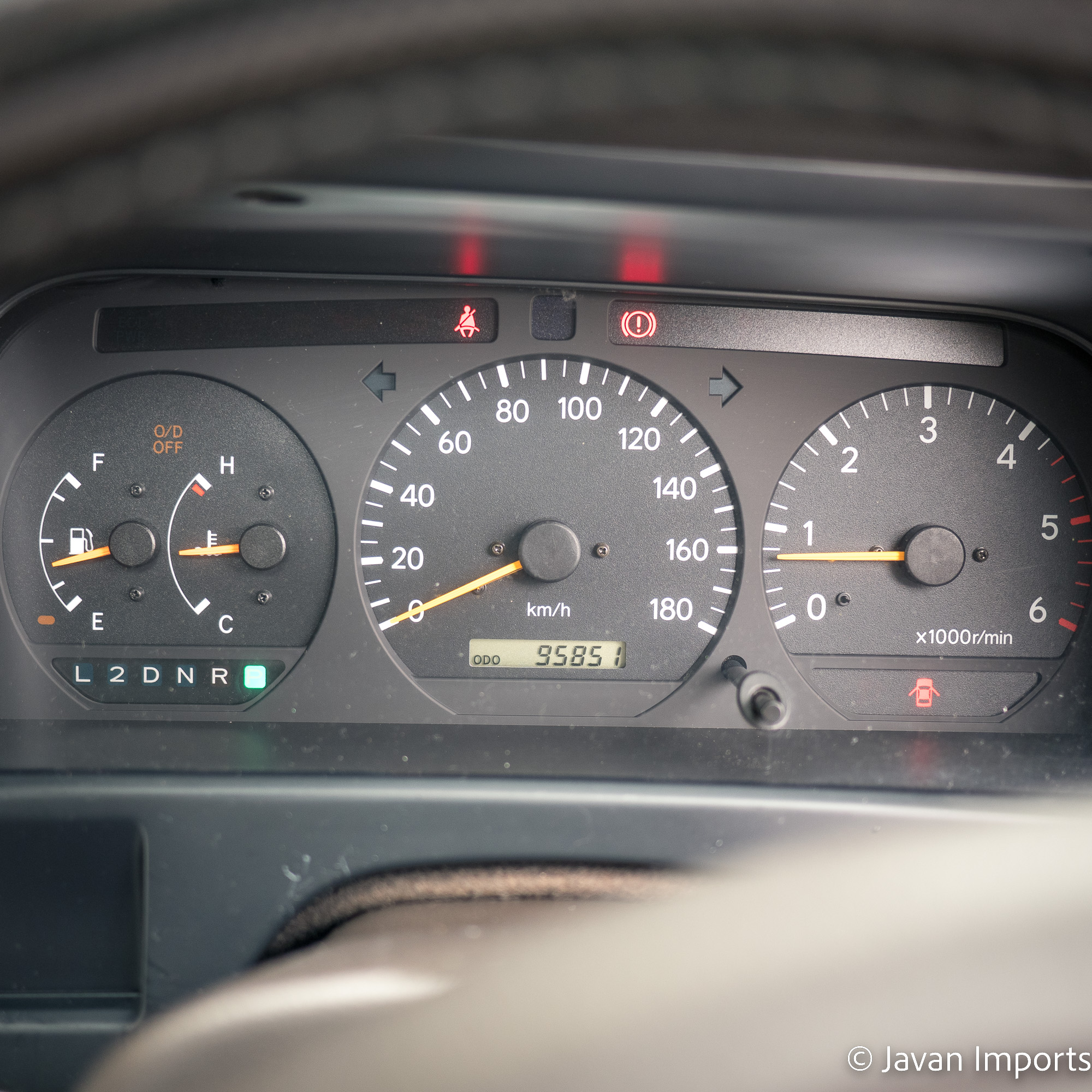 Sold: 1997 Toyota HiAce Living Saloon Triple EX