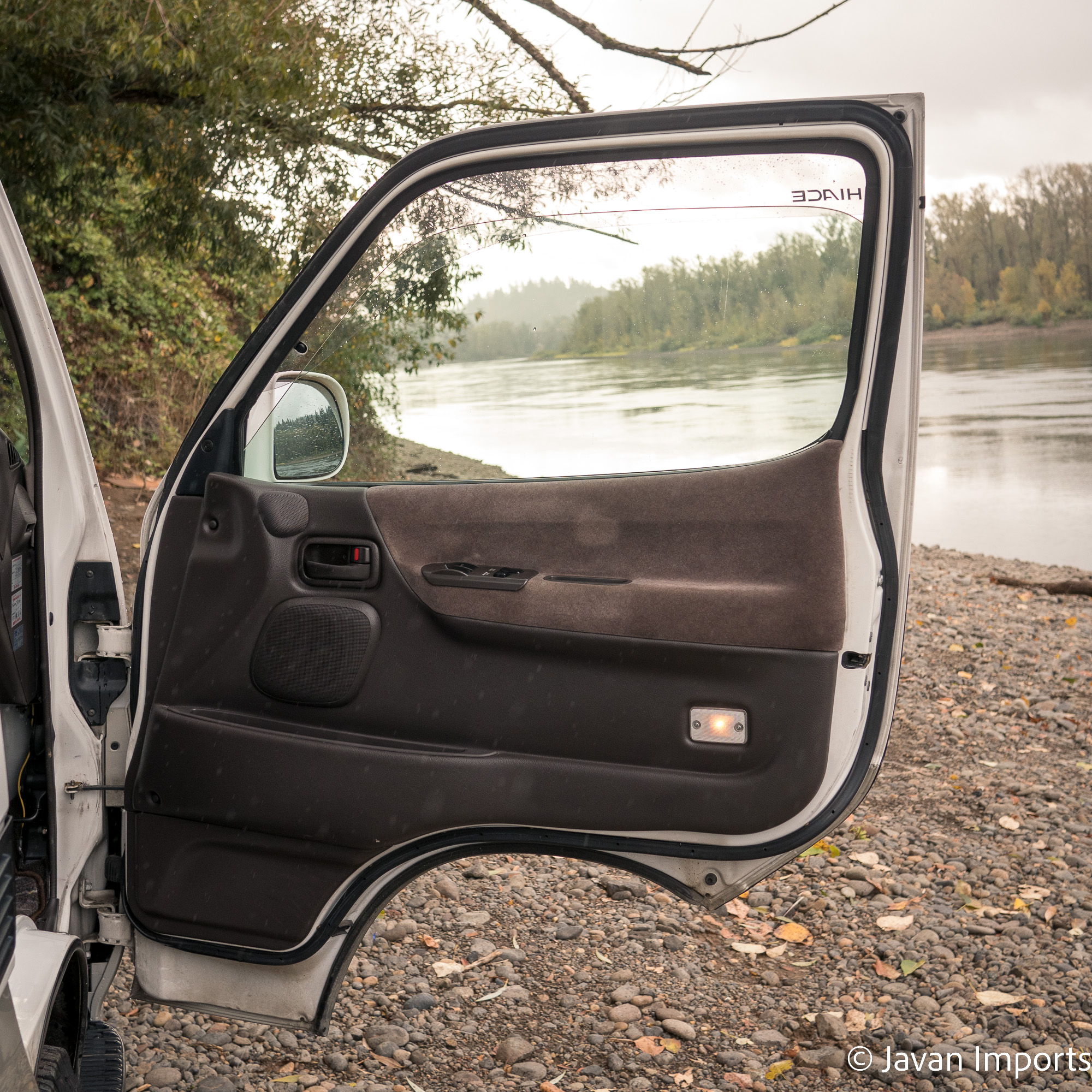 Sold: 1997 Toyota HiAce Living Saloon Triple EX