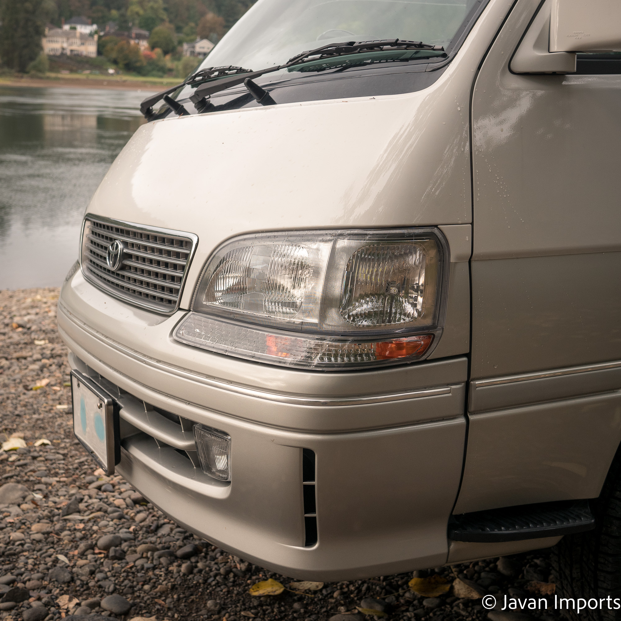Sold: 1997 Toyota HiAce Living Saloon Triple EX