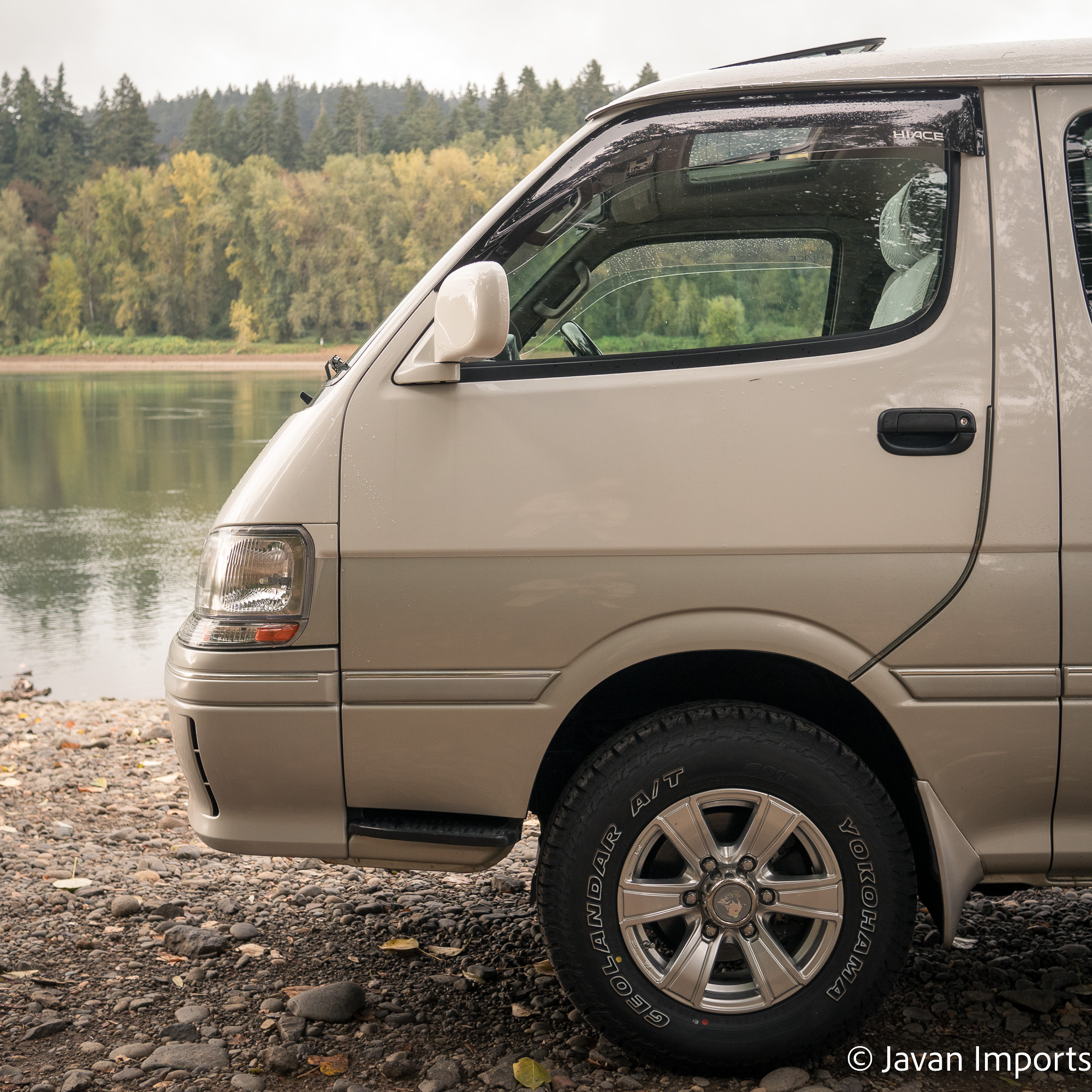 Sold: 1997 Toyota HiAce Living Saloon Triple EX