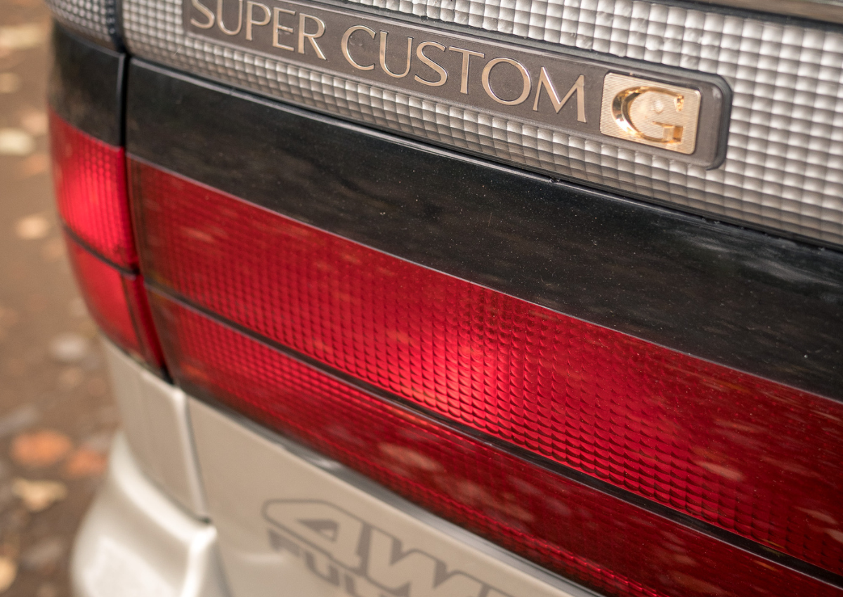 Sold: 1997 Toyota HiAce Living Saloon Triple EX