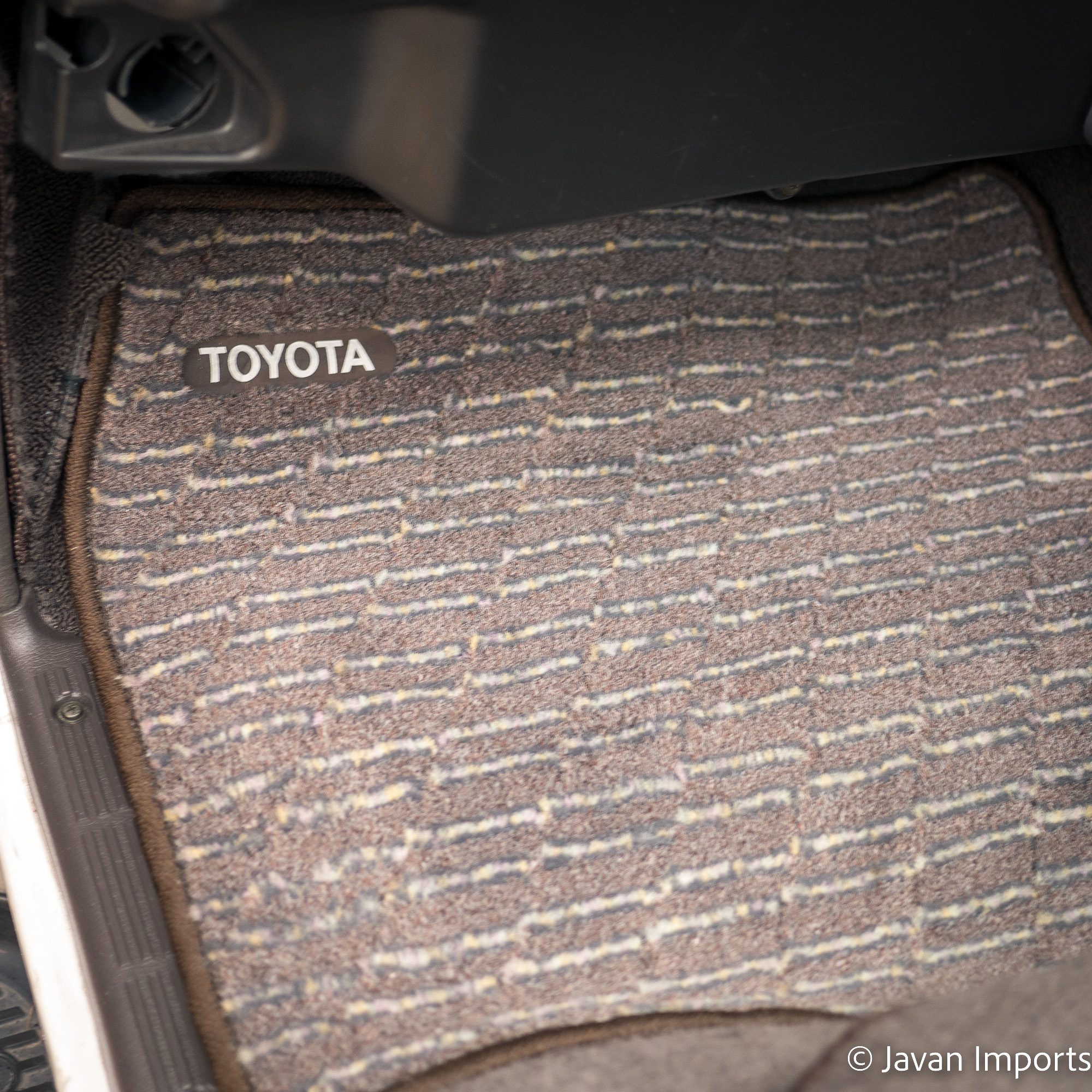 Sold: 1997 Toyota HiAce Living Saloon Triple EX