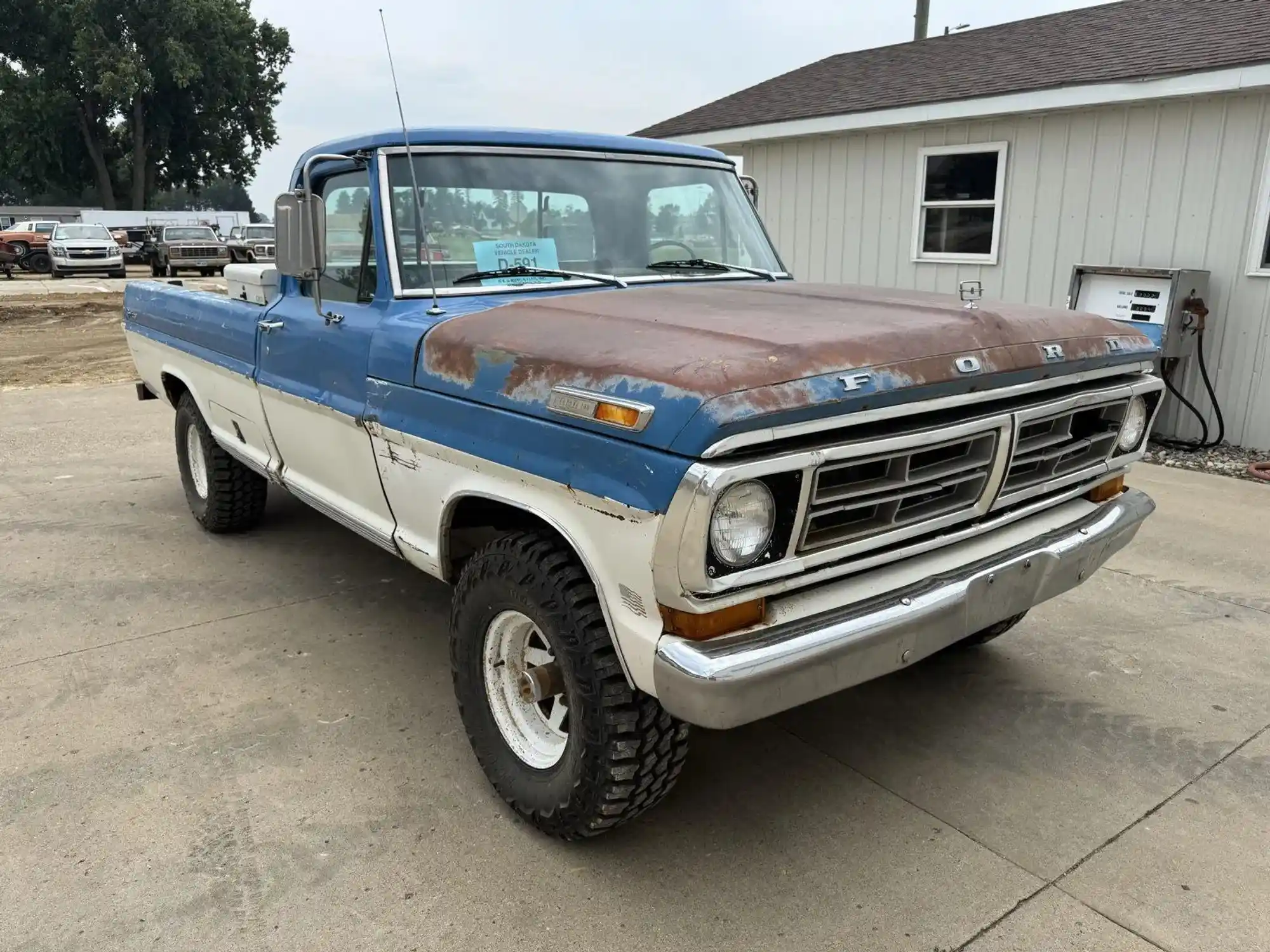  Ford F-100