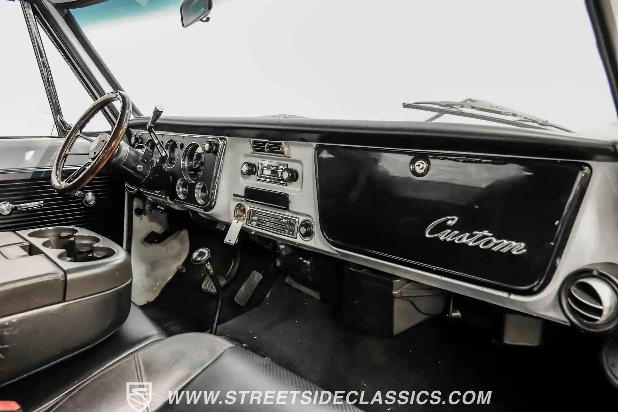 1970 GMC K1500 Restomod