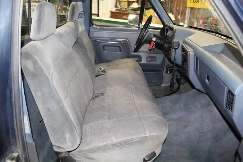 1990 Ford F-150 XLT Lariat