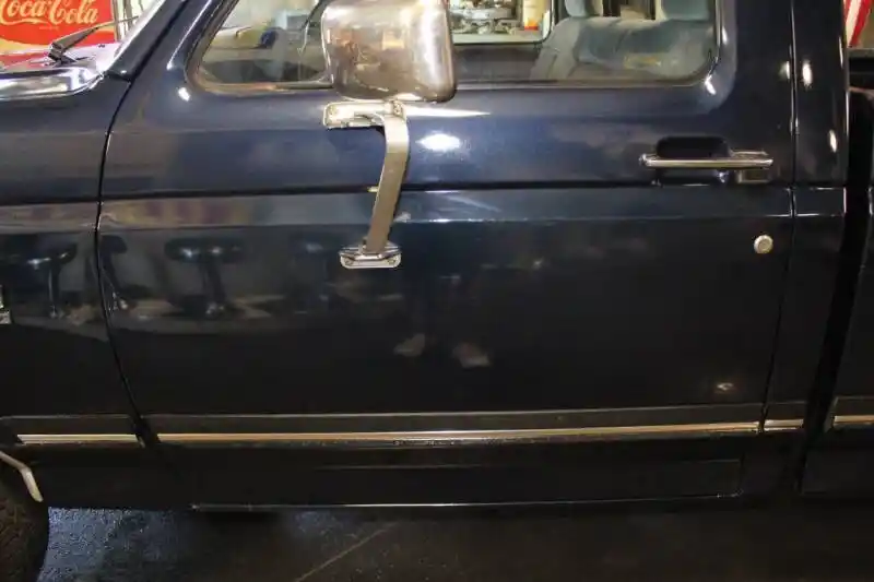 1990 Ford F-150 XLT Lariat