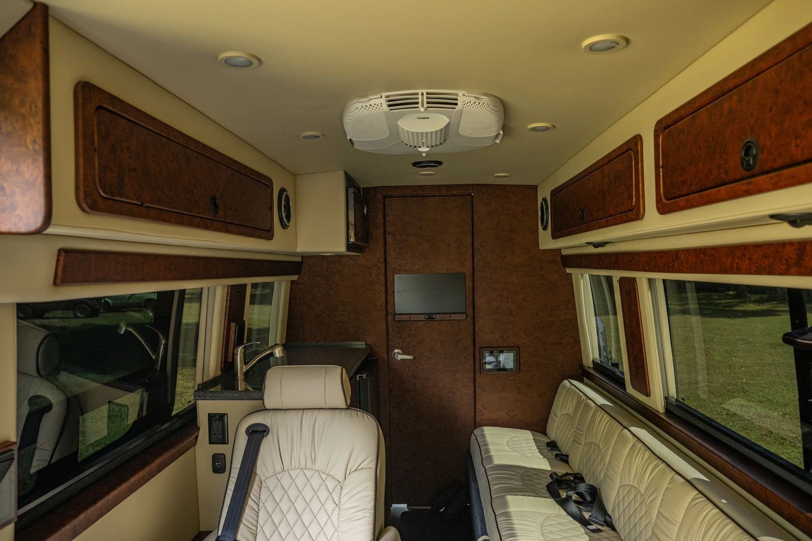 Custom 2019 Mercedes-Benz Sprinter 170 Camper