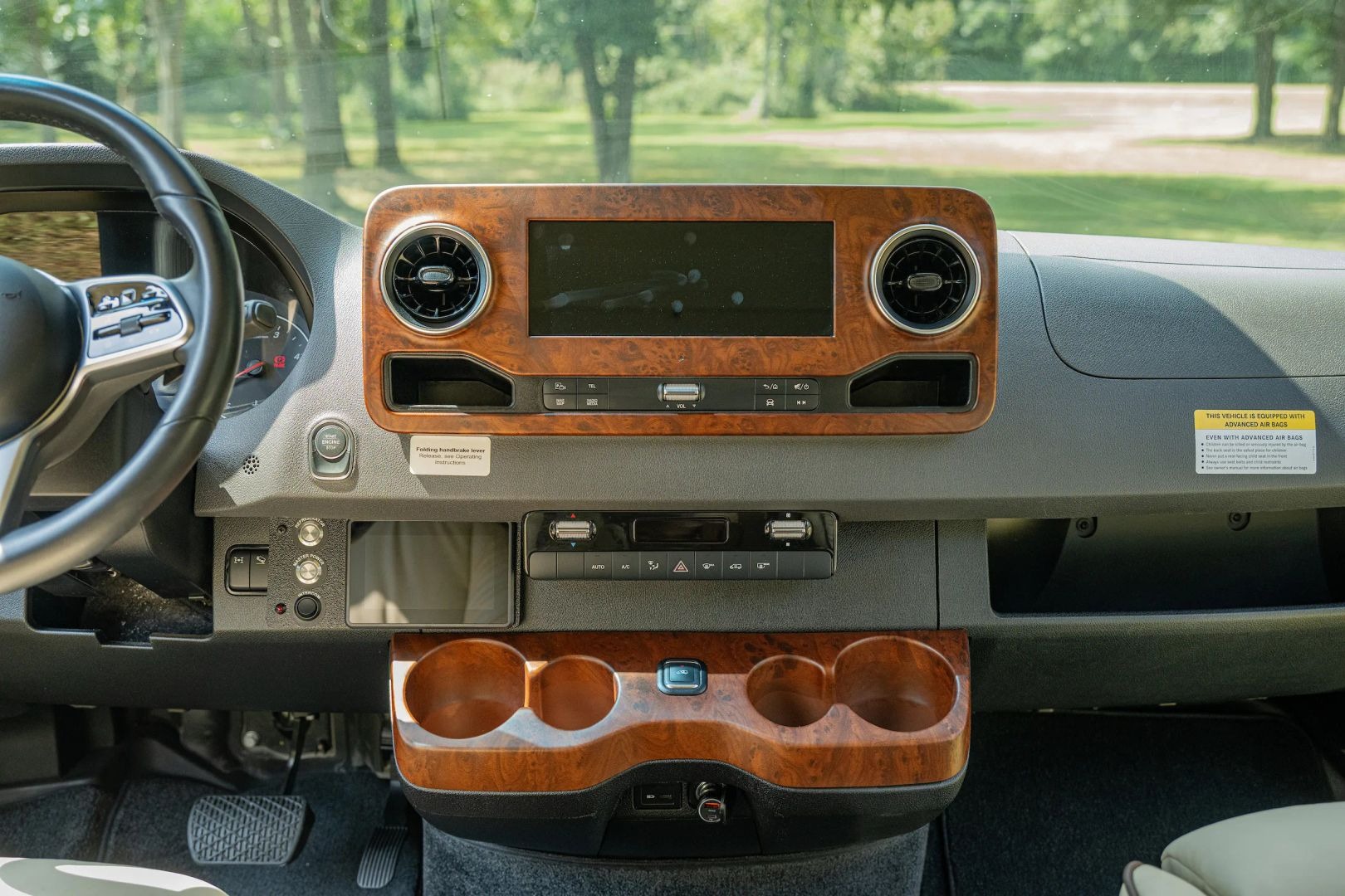 Custom 2019 Mercedes-Benz Sprinter 170 Camper