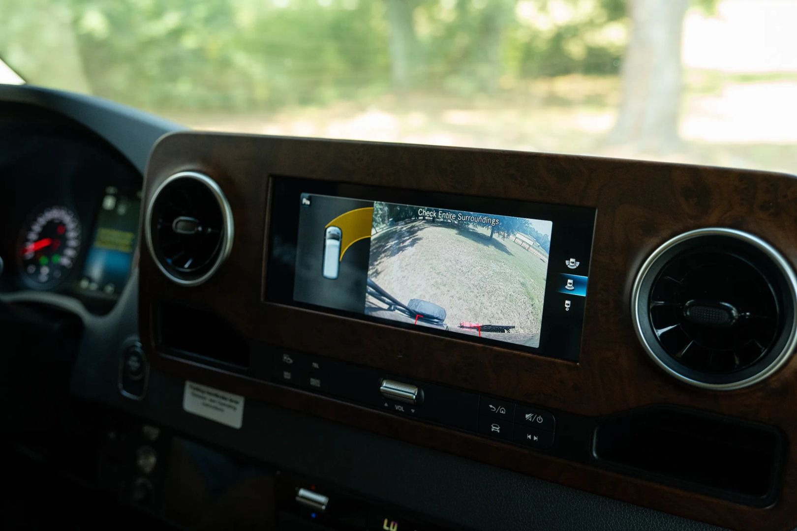 Custom 2019 Mercedes-Benz Sprinter 170 Camper