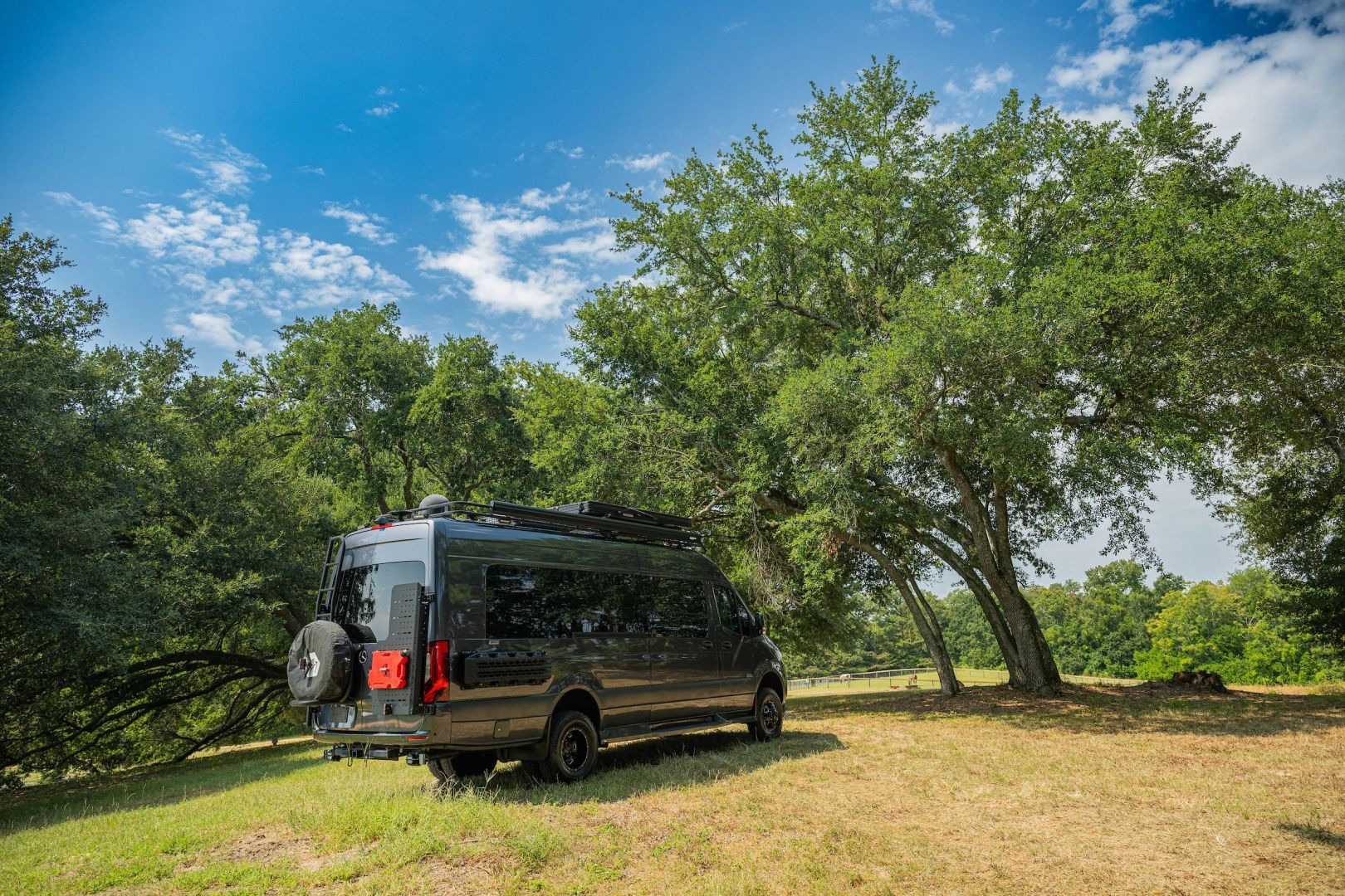 Custom 2019 Mercedes-Benz Sprinter 170 Camper
