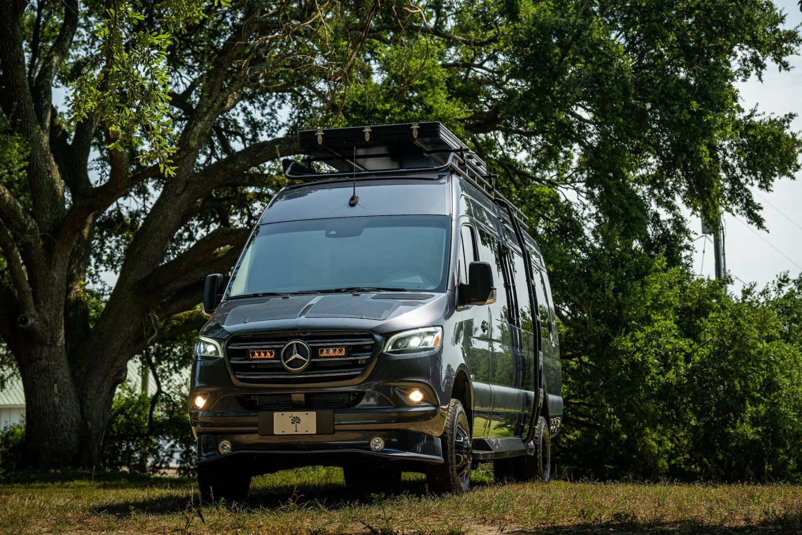 Custom 2019 Mercedes-Benz Sprinter 170 Camper