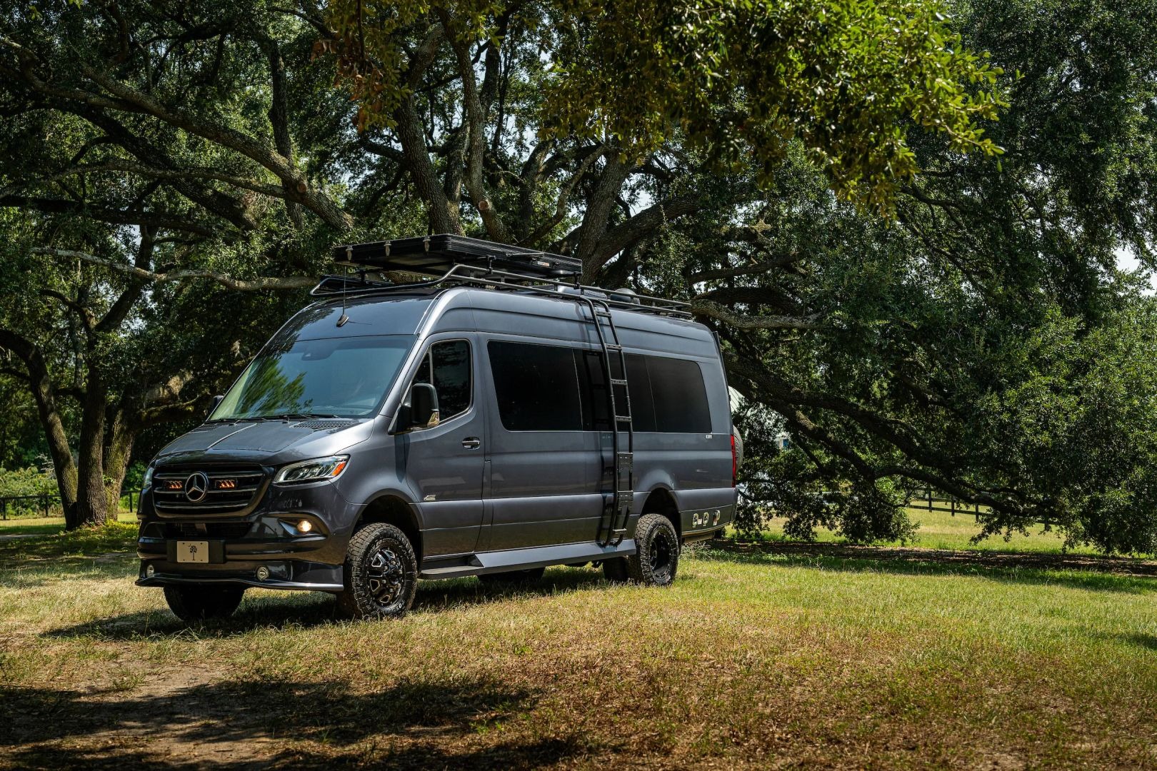 Custom 2019 Mercedes-Benz Sprinter 170 Camper