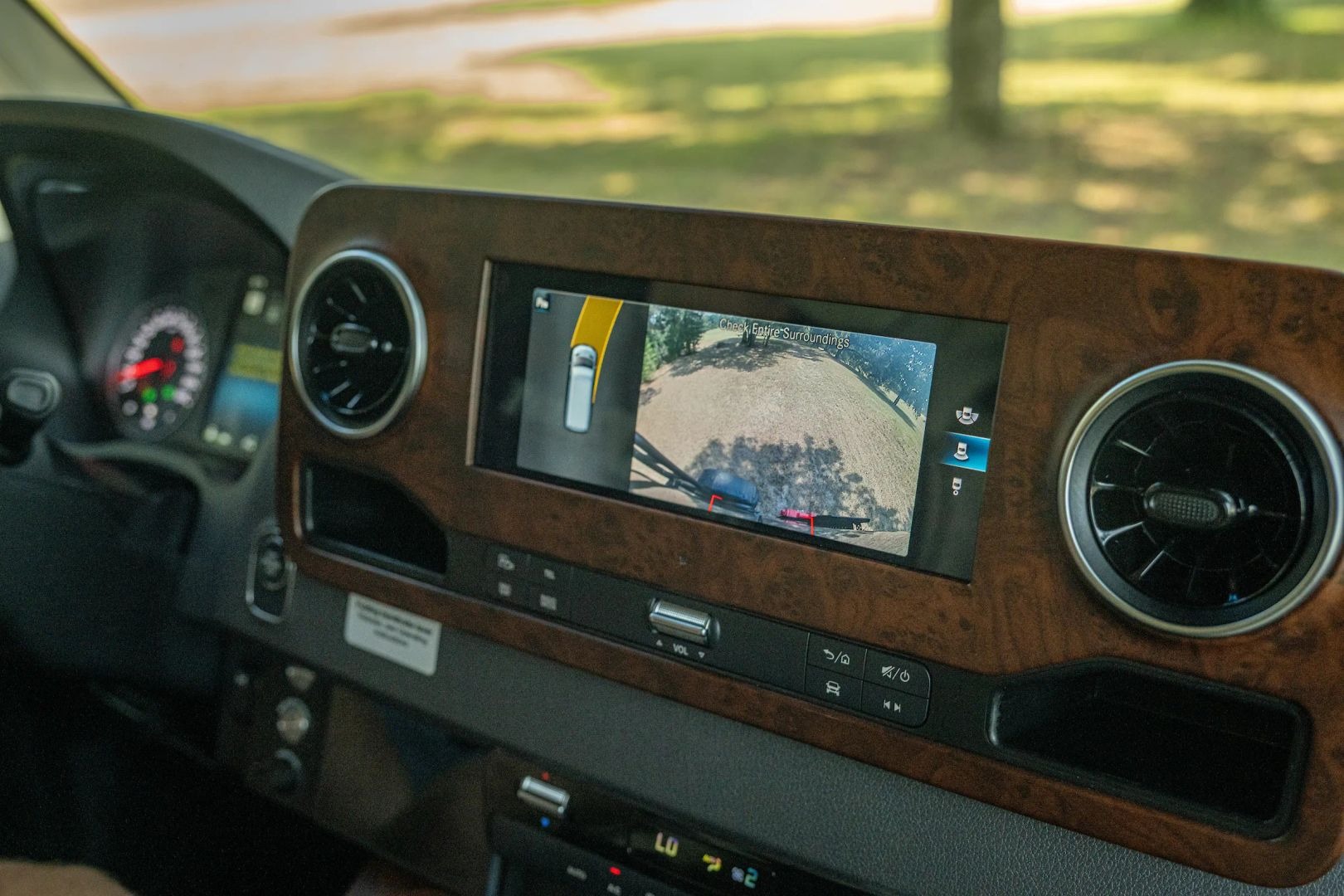 Custom 2019 Mercedes-Benz Sprinter 170 Camper