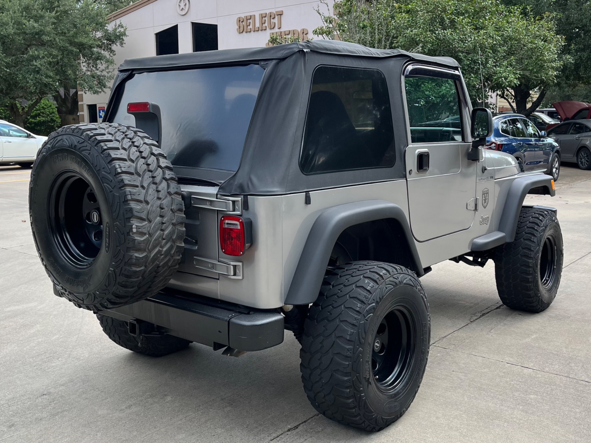 2002 Jeep Wrangler X - 3