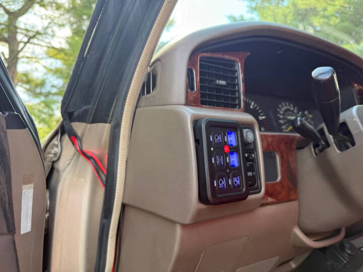 Modified 1997 Lexus LX 450