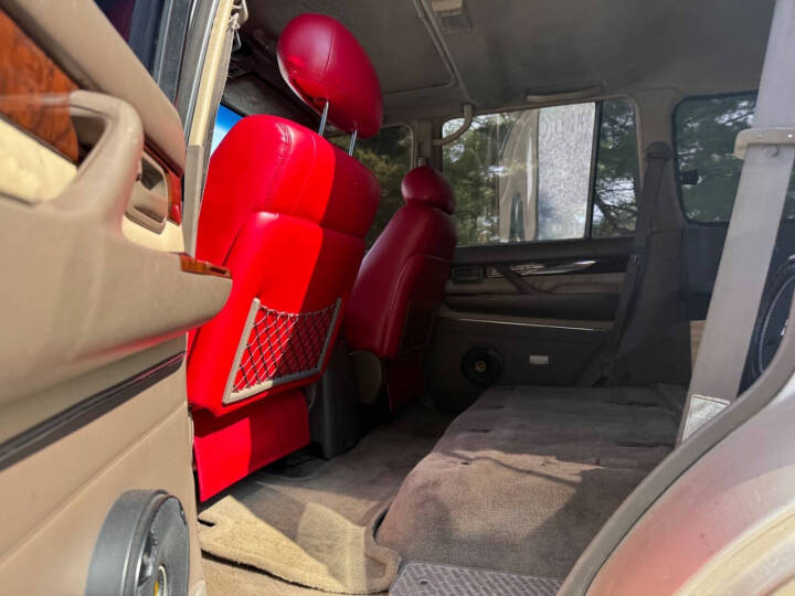 Modified 1997 Lexus LX 450