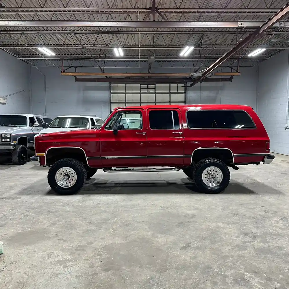 1990 Chevrolet Suburban 2500 - 2