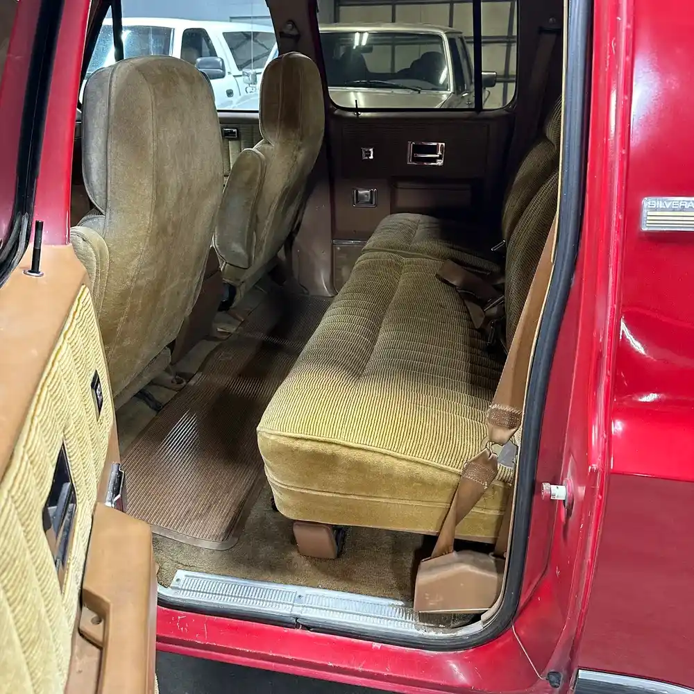 1990 Chevrolet Suburban 2500