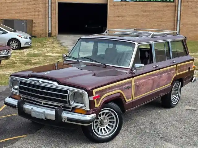  Jeep Grand Wagoneer
