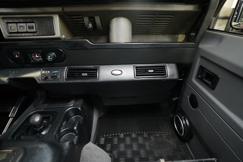 1997 Land Rover Defender 90