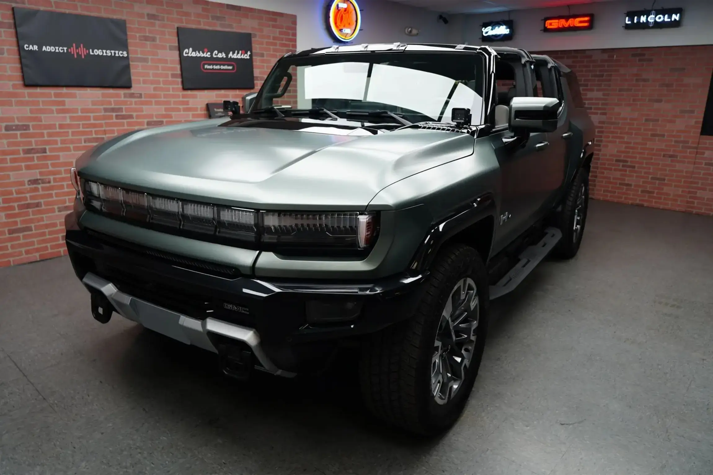 2024 GMC Hummer EV 3X Lunar Edition