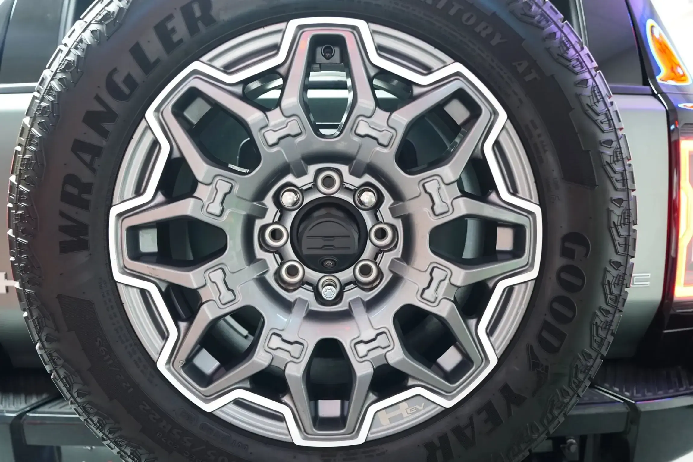 2024 GMC Hummer EV 3X Lunar Edition