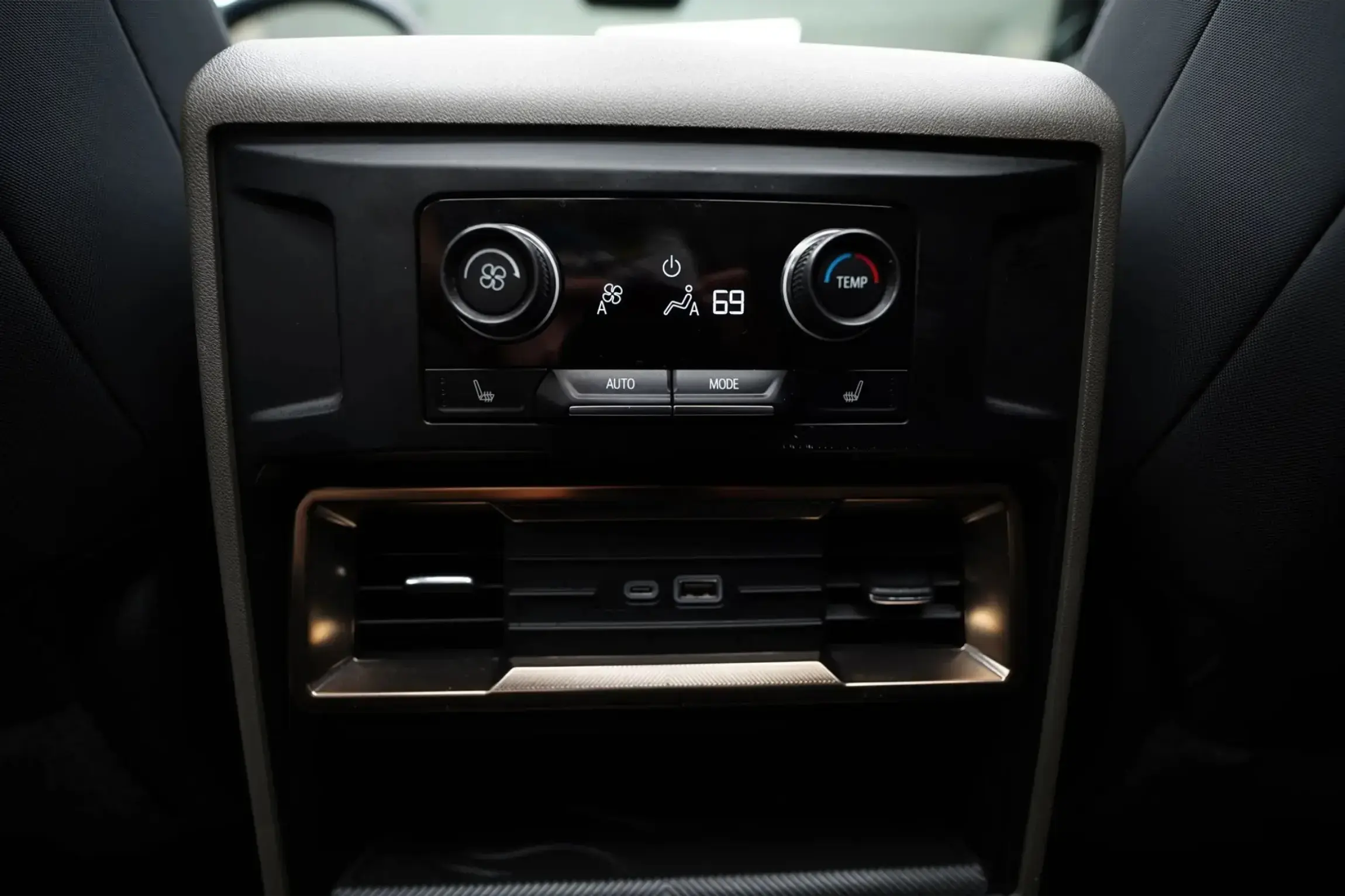2024 GMC Hummer EV 3X Lunar Edition