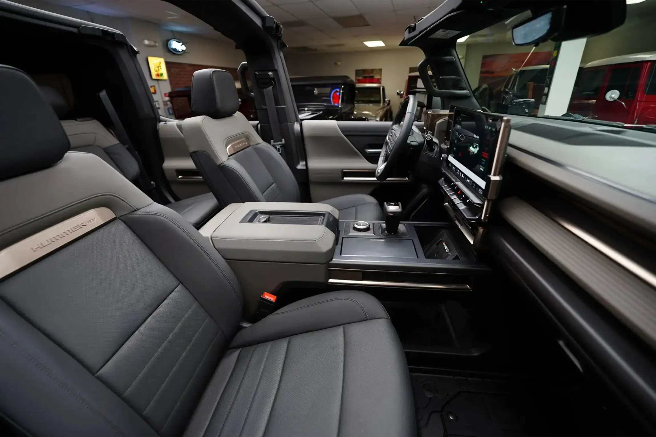 2024 GMC Hummer EV 3X Lunar Edition