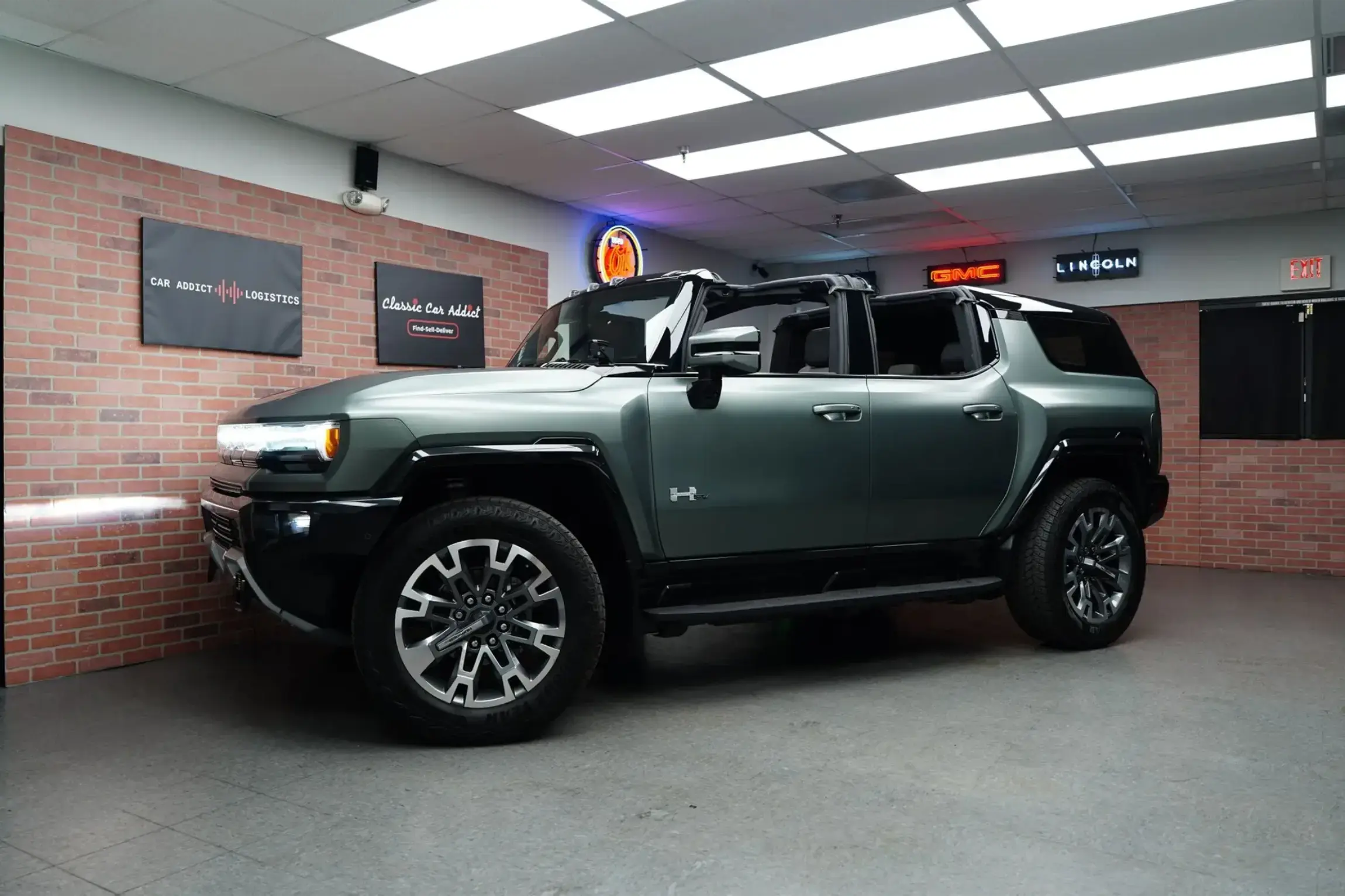 2024 GMC Hummer EV 3X Lunar Edition