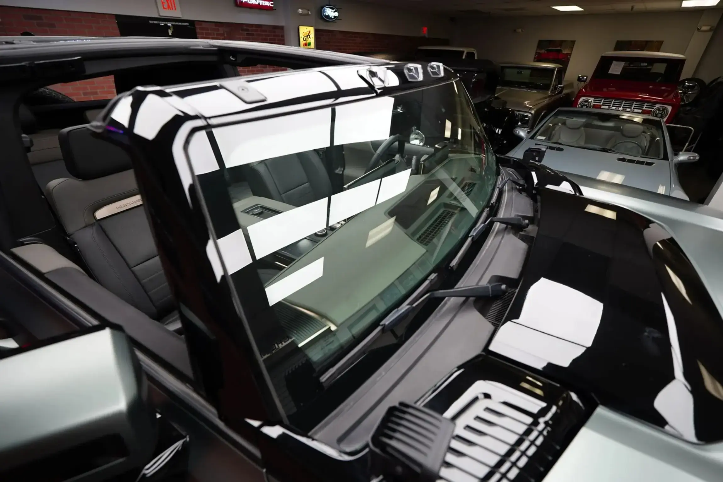 2024 GMC Hummer EV 3X Lunar Edition