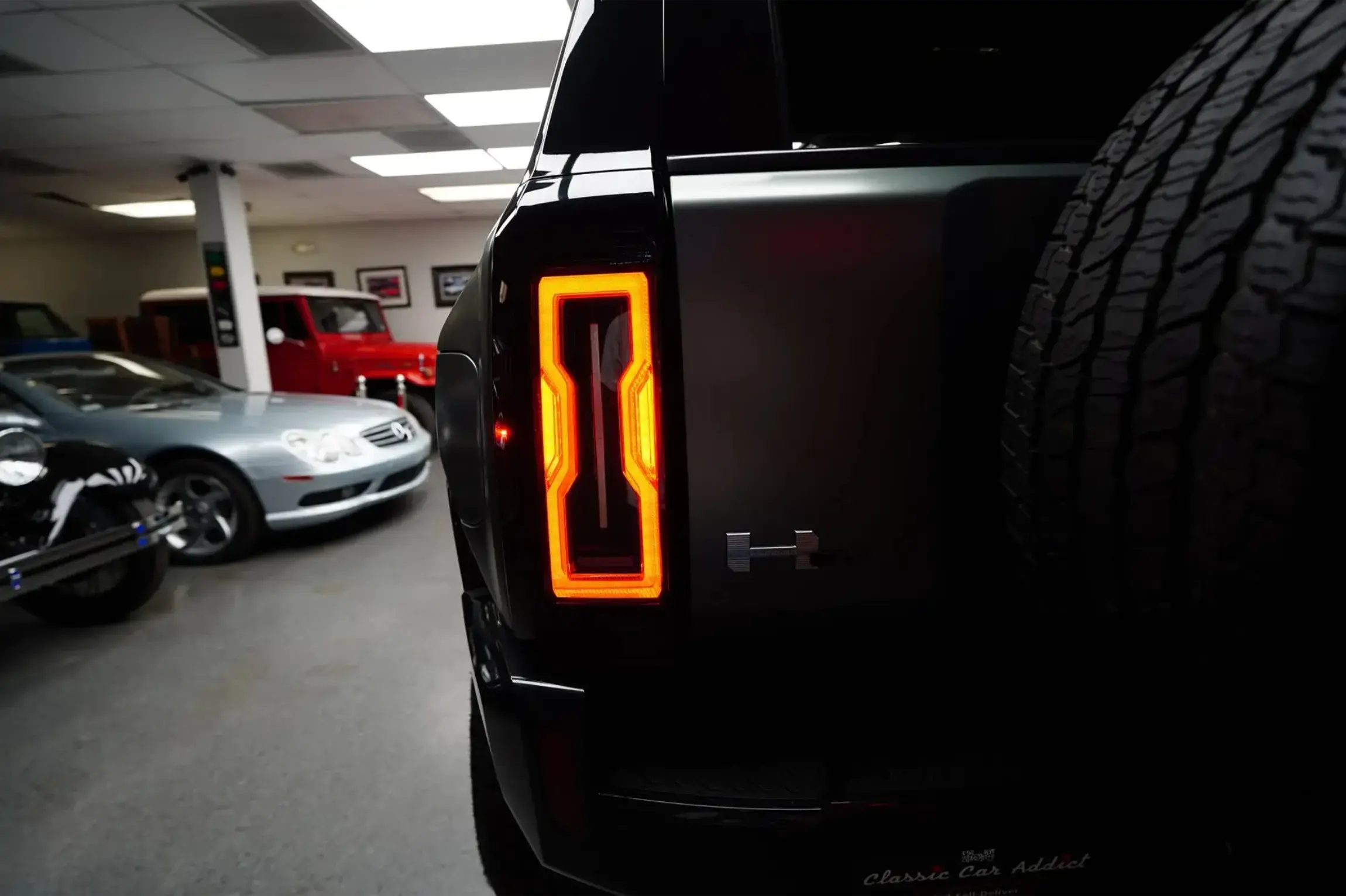 2024 GMC Hummer EV 3X Lunar Edition