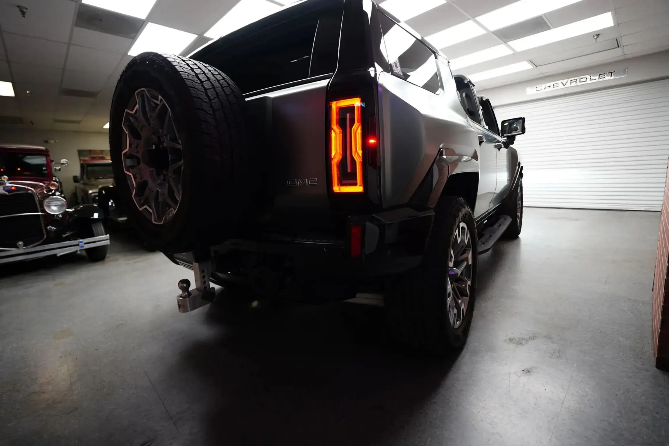 2024 GMC Hummer EV 3X Lunar Edition