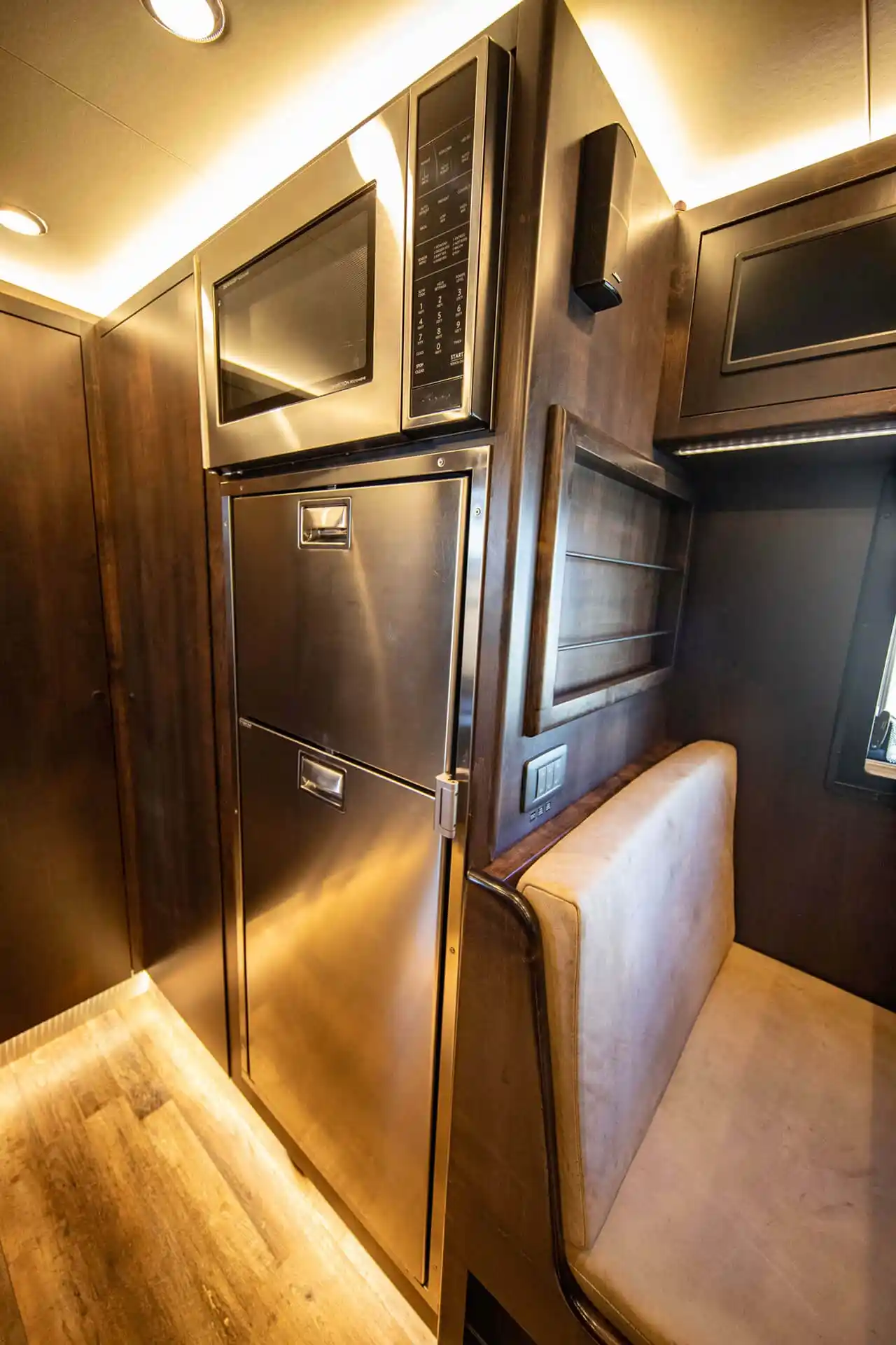 2019 EarthRoamer XV-LTS 233 - 5