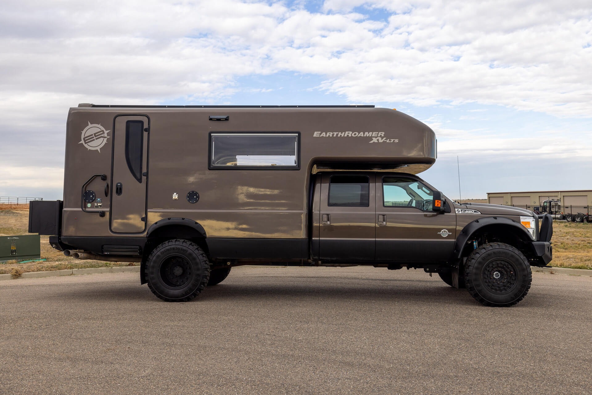 2016 EarthRoamer XV-LTS 161