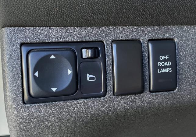 Sold: 2015 Nissan Xterra PRO-4X AWD - 3