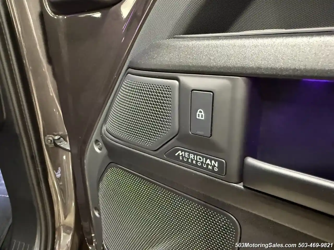 2025 Land Rover Defender 110
