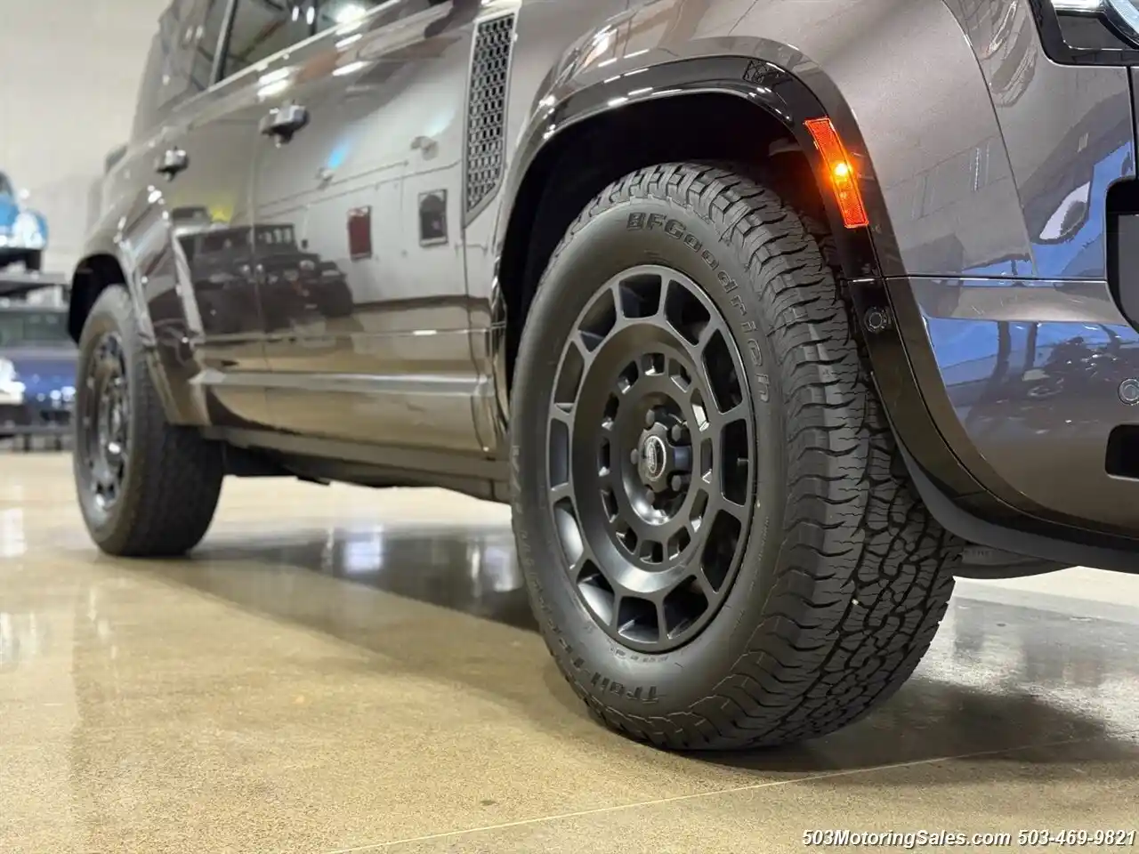 2025 Land Rover Defender 110