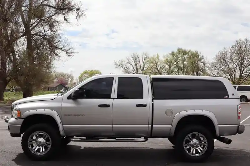 2004 Dodge Ram Pickup 3500 SLT