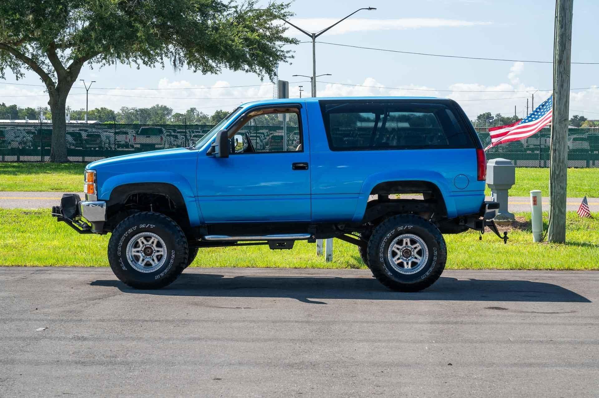 1992 GMC Yukon SL - 2