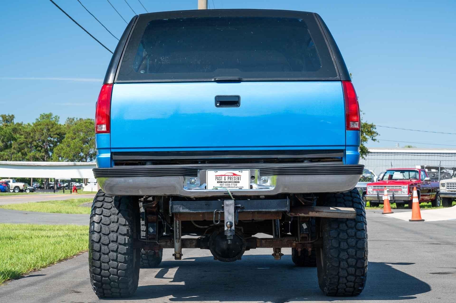 1992 GMC Yukon SL - 4