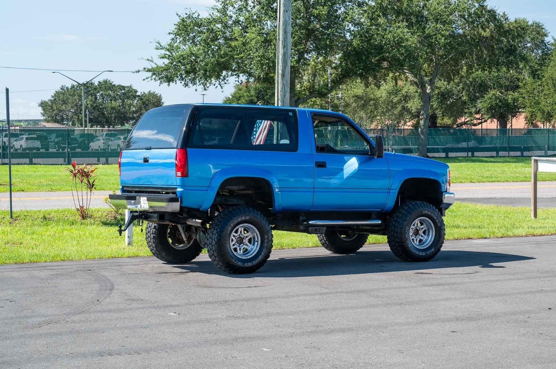 1992 GMC Yukon SL - 5