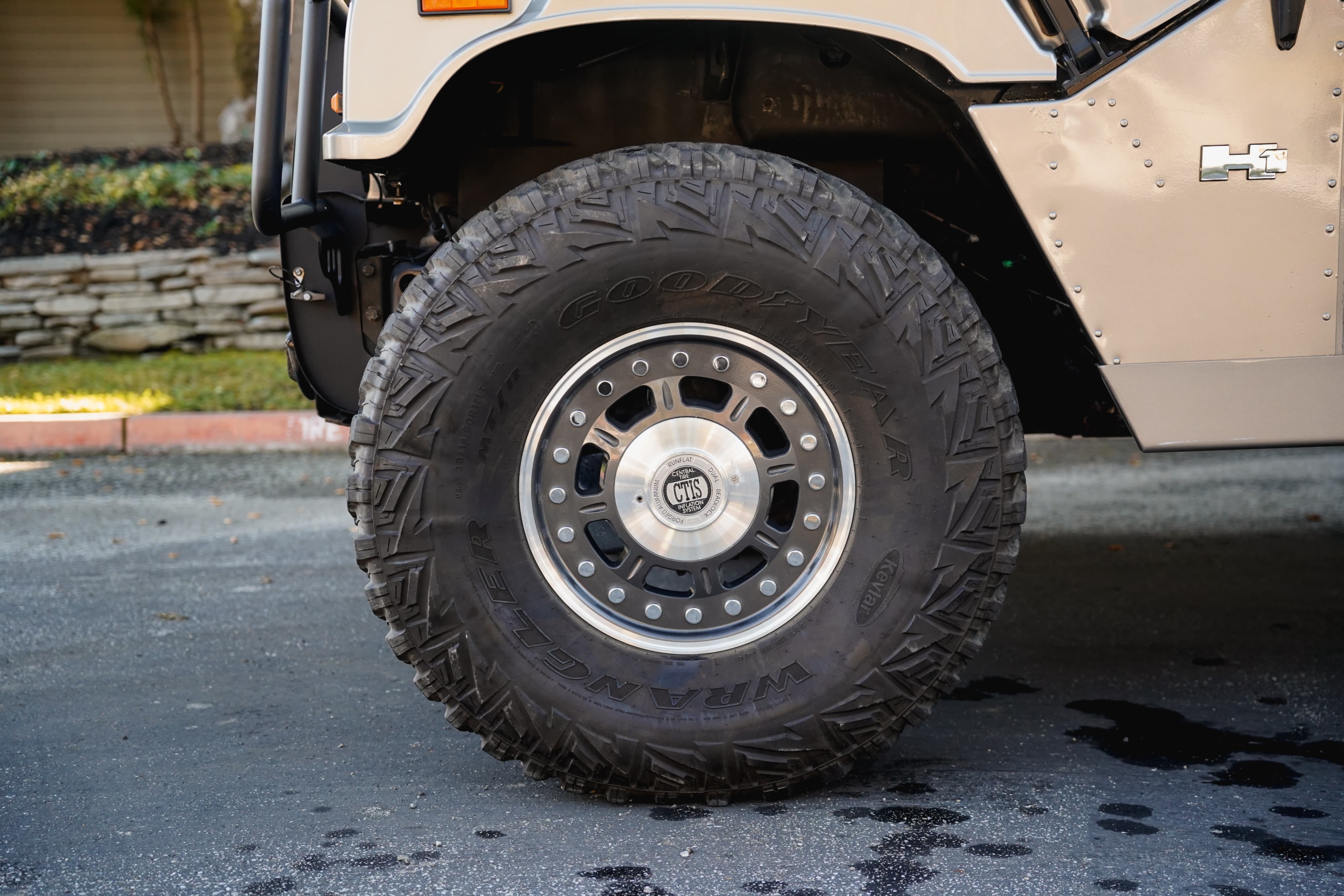 Sold: 2006 Hummer H1 Alpha