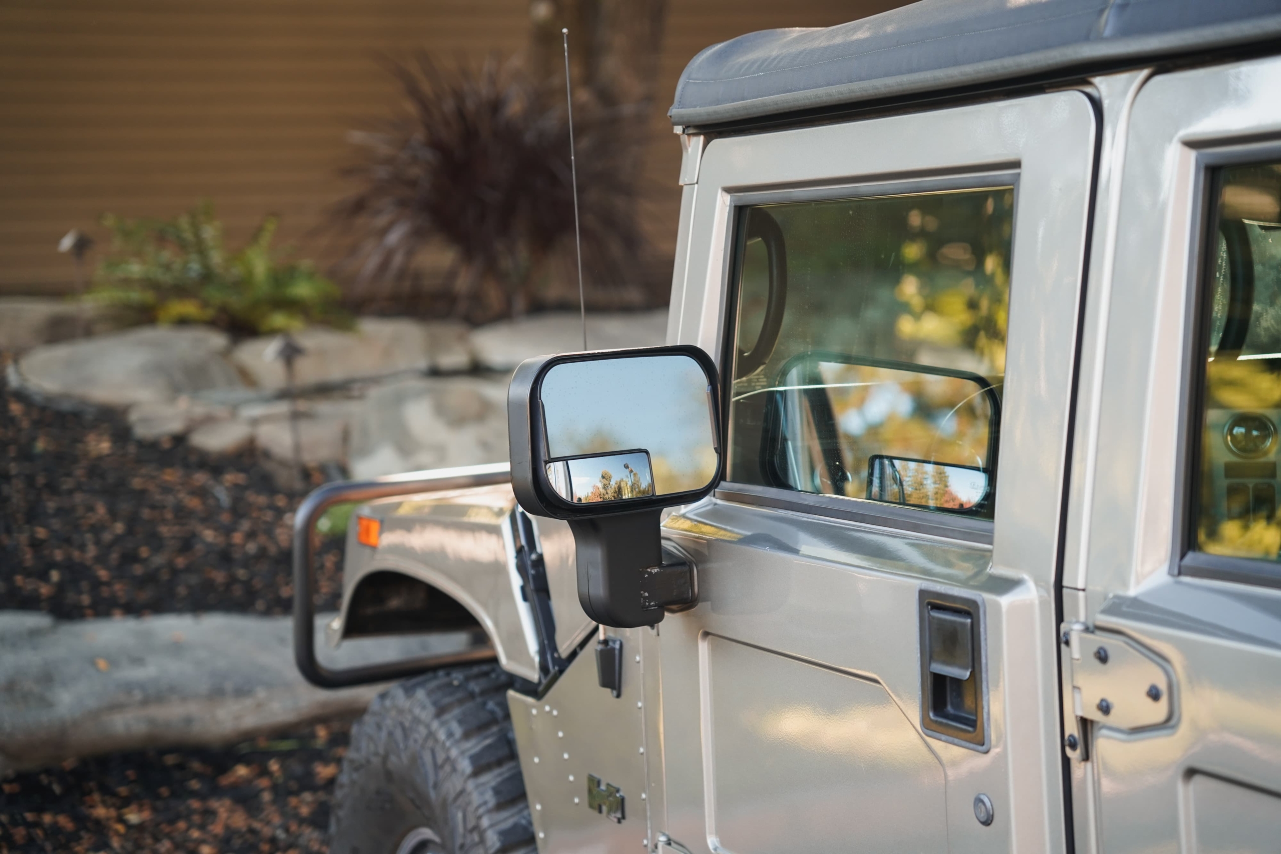 Sold: 2006 Hummer H1 Alpha