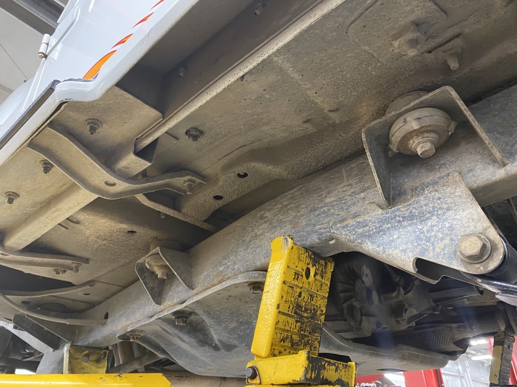 Sold: 1990 Jeep Wrangler Islander YJ