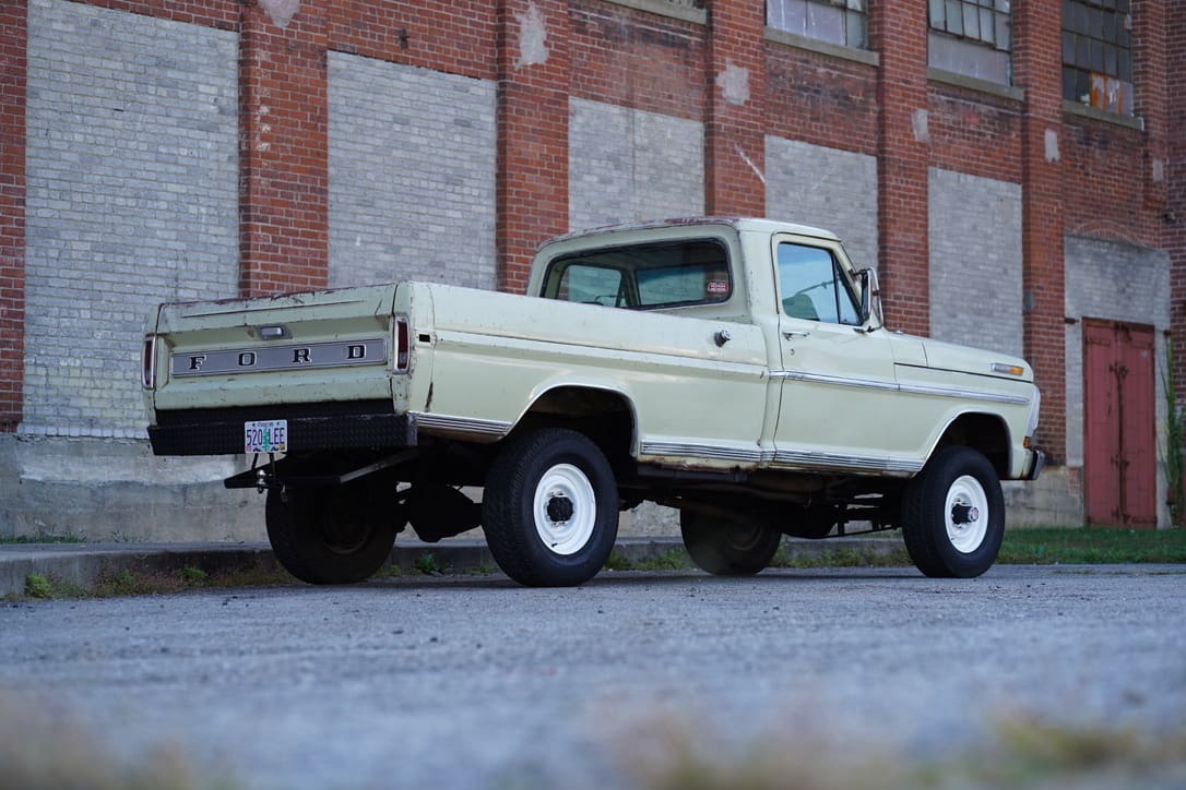 Sold: 1970 Ford F-250 Highboy 4×4