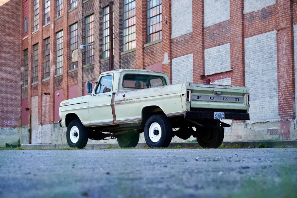 Sold: 1970 Ford F-250 Highboy 4×4