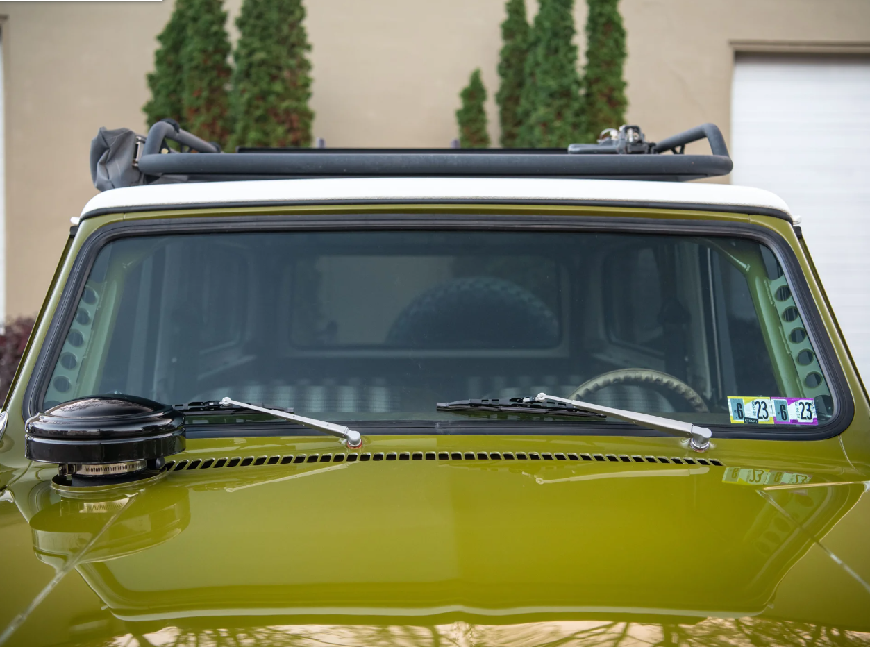 Sold: 1977 International Scout II Traveler