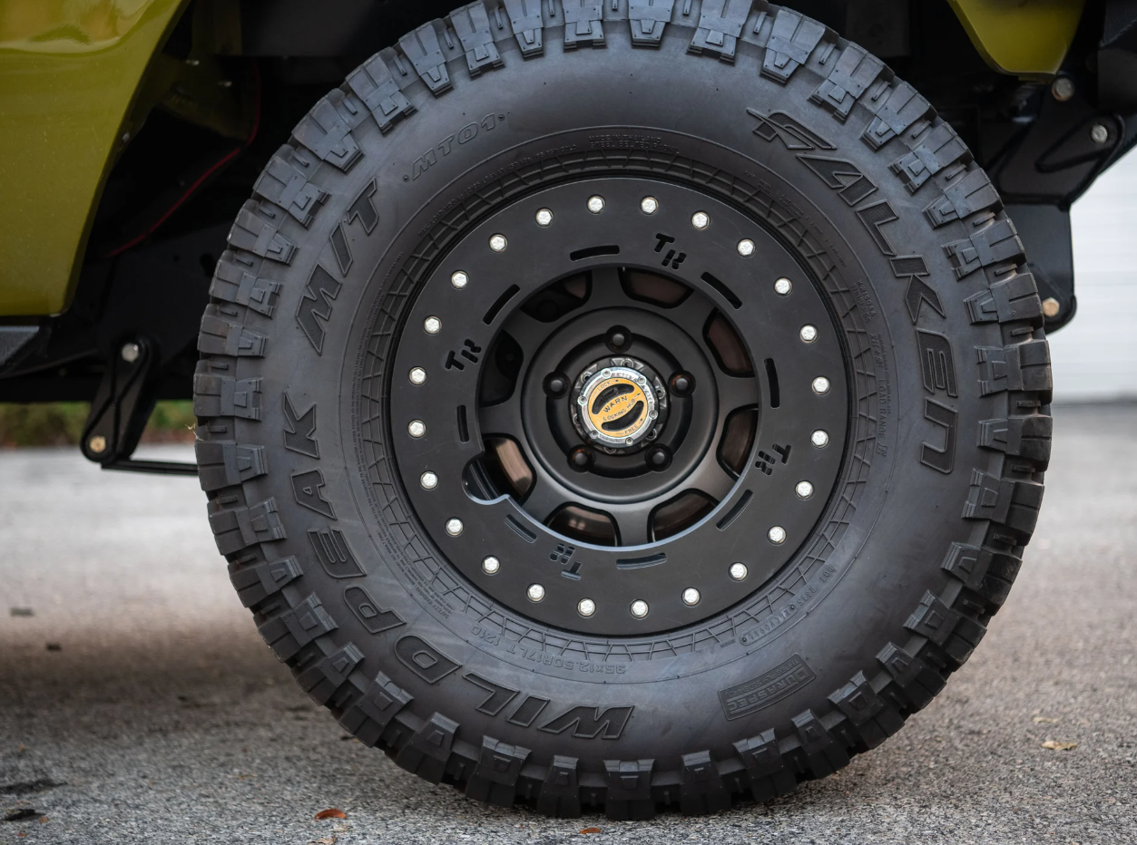 Sold: 1977 International Scout II Traveler