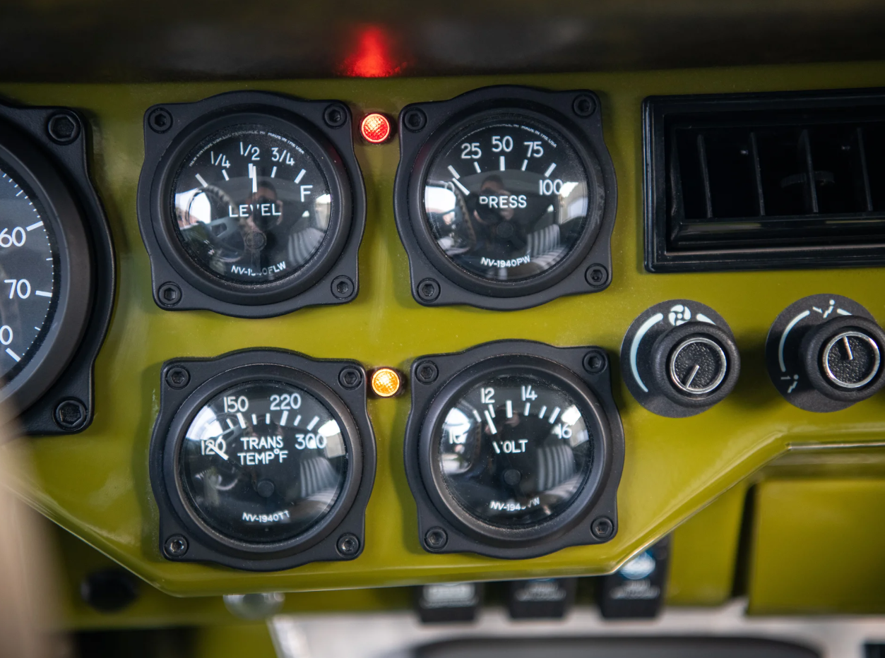 Sold: 1977 International Scout II Traveler