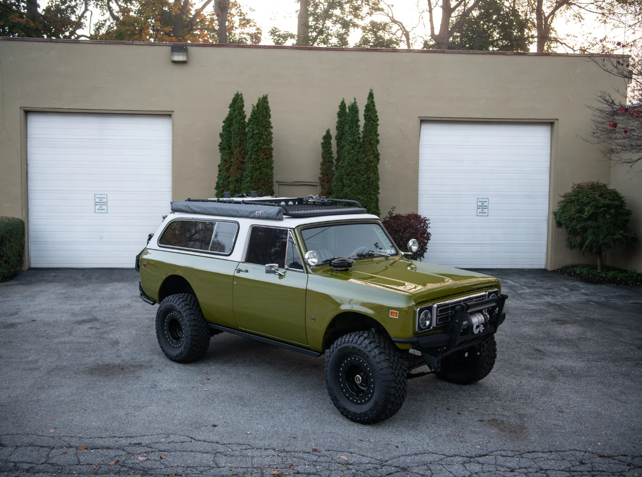 Sold: 1977 International Scout II Traveler